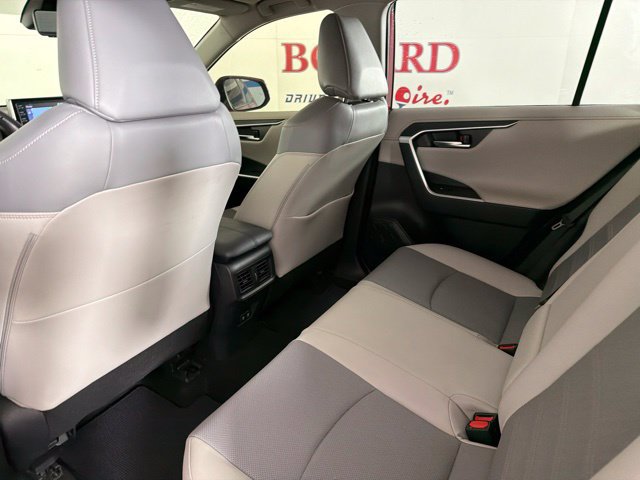 Used 2019 Toyota RAV4 Limited w/ Limited Grade Weather Package AWD/4WD image 25