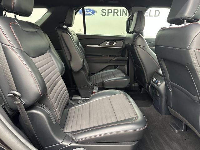 Certified 2025 Ford Explorer ST-Line image 14