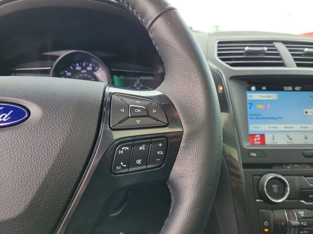 Certified 2021 Ford F150 XLT w/ Equipment Group 302A High image 24