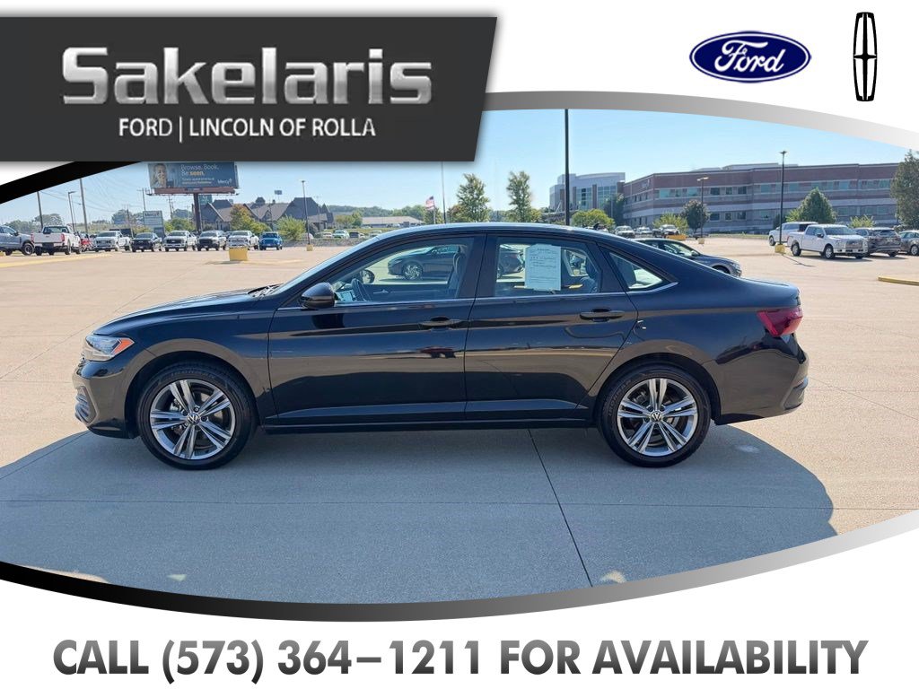 Used 2024 Volkswagen Jetta SE FWD image 8
