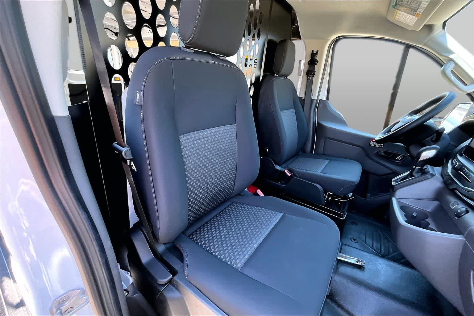 Certified 2026 Ford Transit 250 Low Roof w/ Exterior Upgrade Package RWD image 20