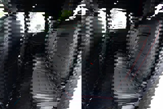 Certified 2025 Ford Escape ST-Line Elite image 9