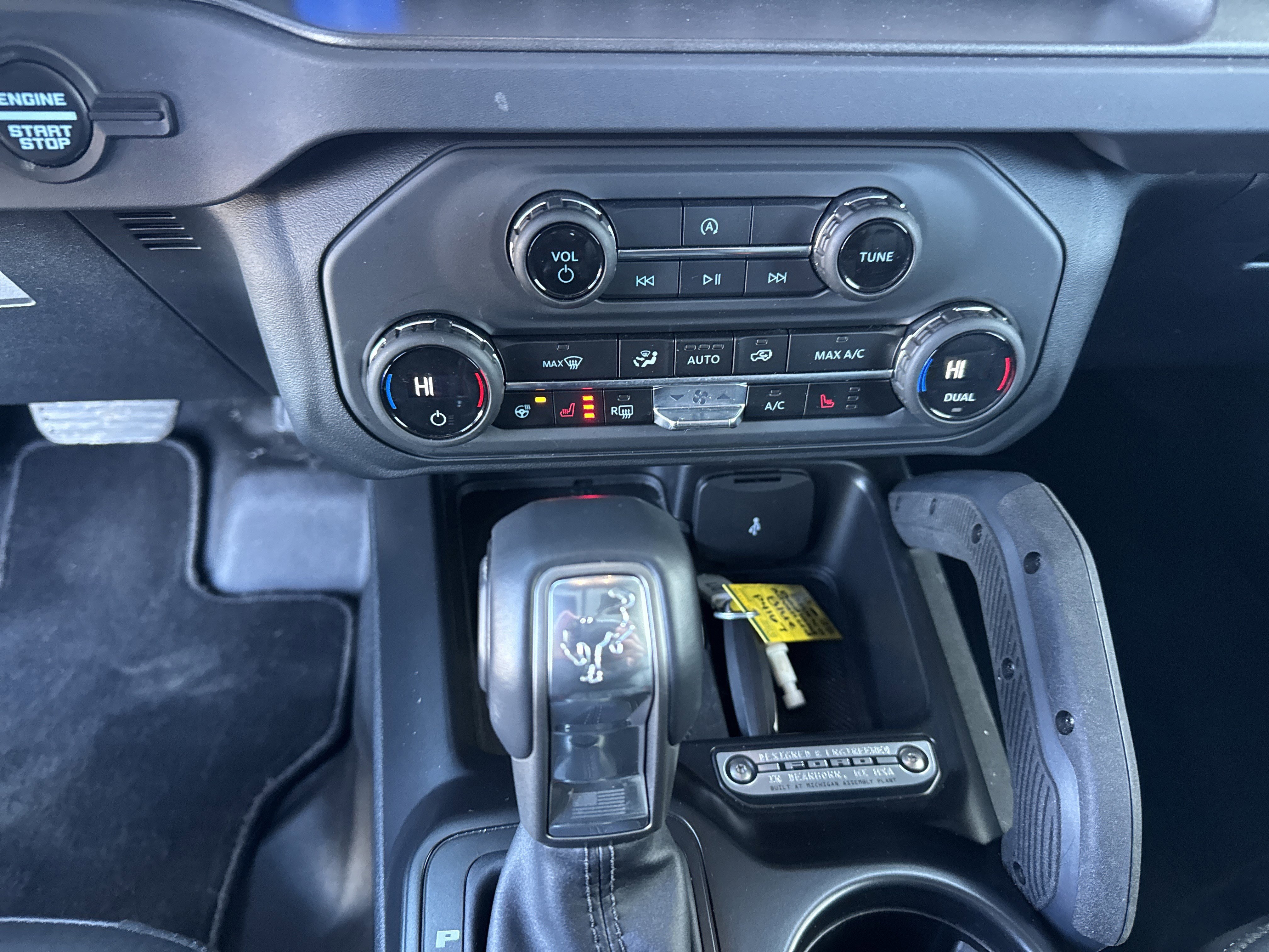 Certified 2025 Ford Bronco Badlands image 43