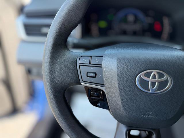 Used 2025 Toyota Camry LE FWD image 10