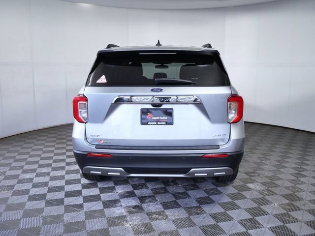 Certified 2024 Ford Explorer XLT w/ Equipment Group 202A AWD/4WD image 5