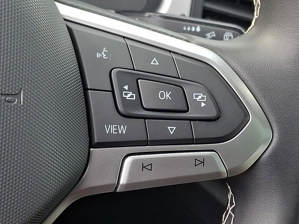 Used 2021 Volkswagen Atlas Cross Sport SE image 22