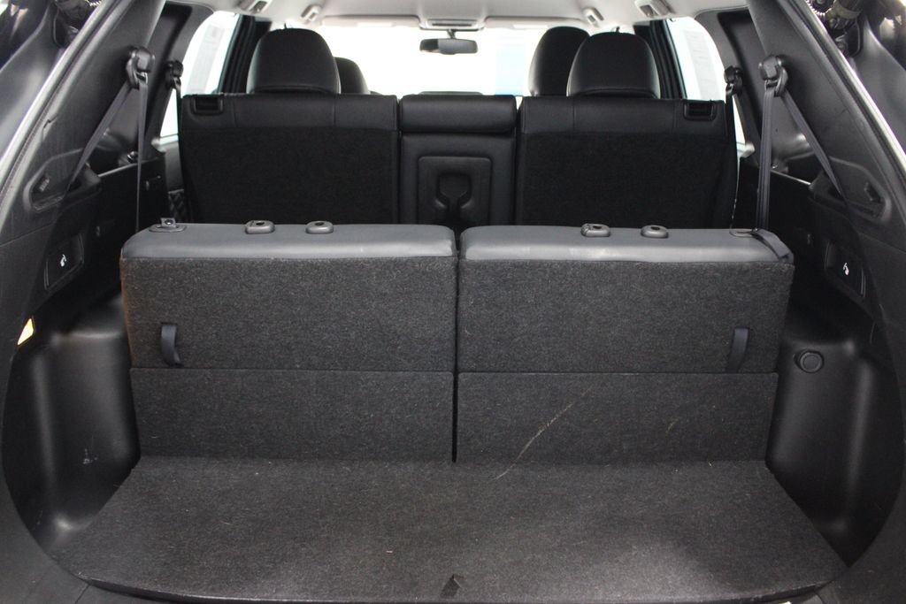 Used 2023 Mitsubishi Outlander SEL AWD/4WD image 16