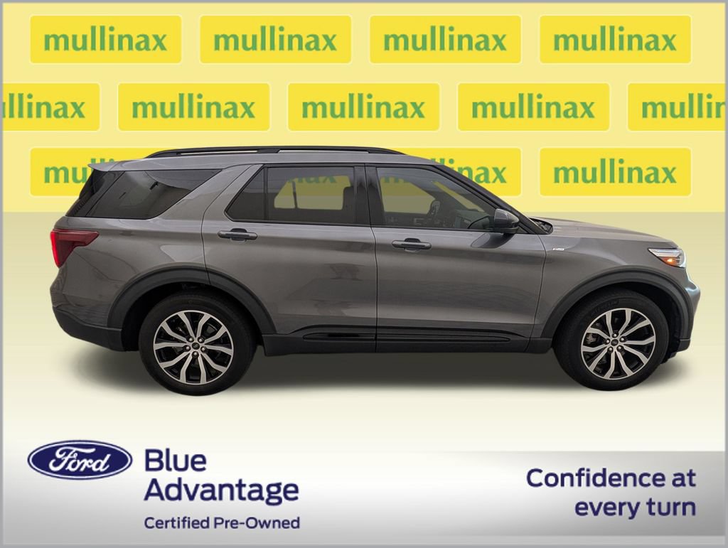Certified 2023 Ford Explorer ST-Line w/ Class IV Trailer Tow Package RWD image 2