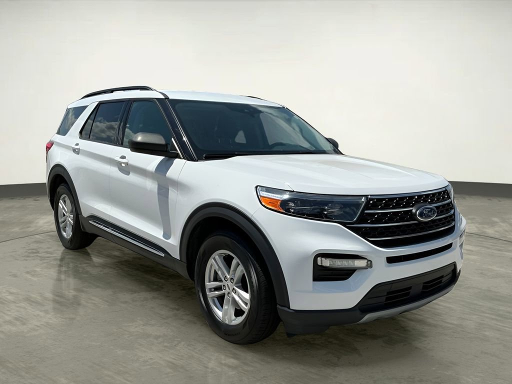 Certified 2023 Ford Explorer XLT w/ Equipment Group 202A RWD image 10