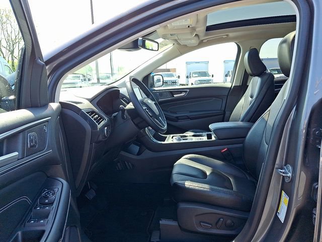 Certified 2022 Ford Edge Titanium AWD/4WD image 14