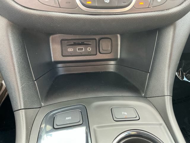Used 2023 Chevrolet Equinox RS w/ RS Leather Package AWD/4WD image 25
