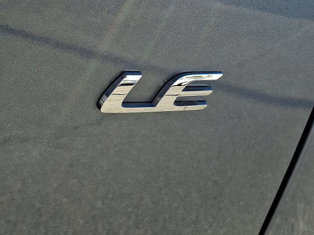 Used 2024 Toyota Corolla Cross LE image 31