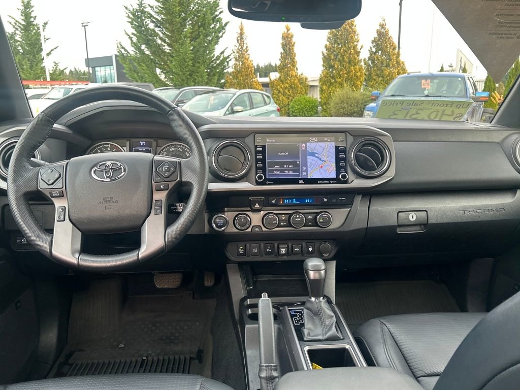 Used 2022 Toyota Tacoma TRD Off-Road image 6