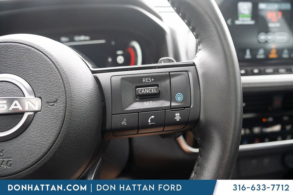 Used 2023 Nissan Rogue Platinum w/ Platinum Premium Package AWD/4WD image 13
