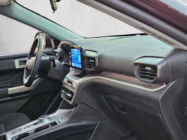 Certified 2023 Ford Explorer XLT image 25