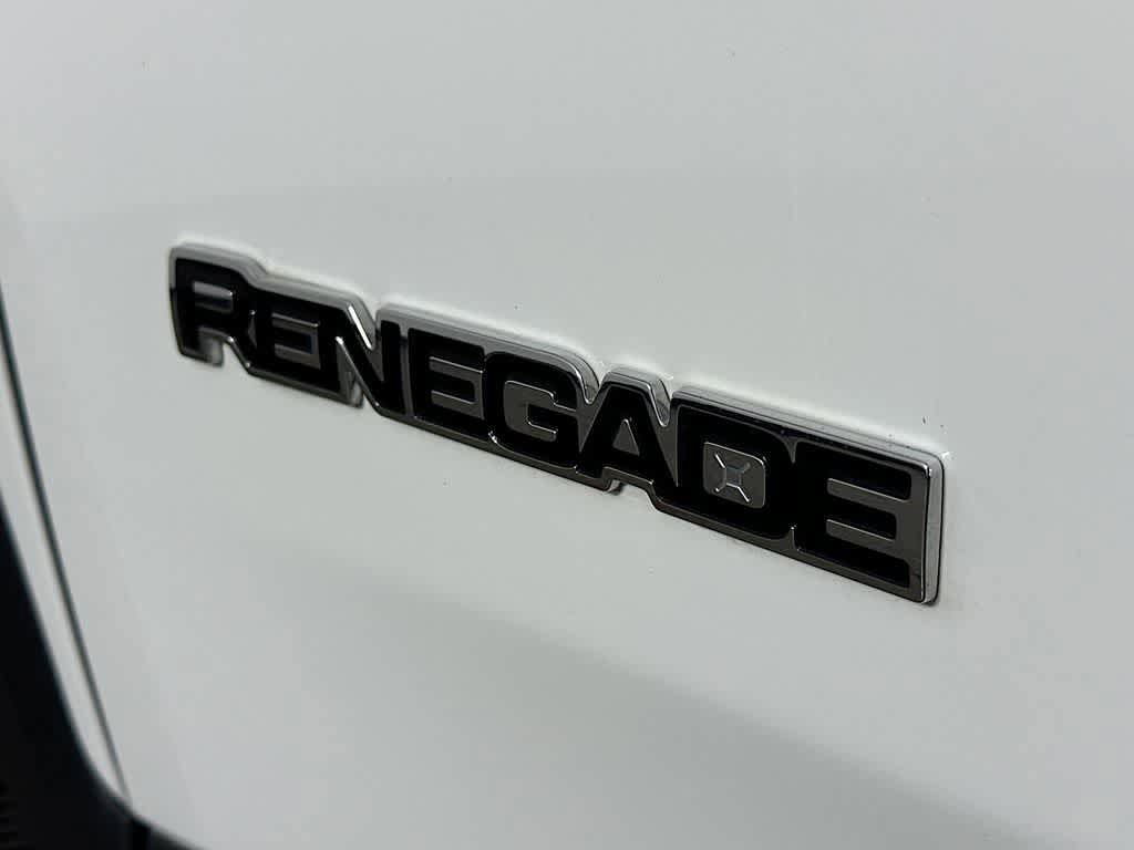 Used 2023 Jeep Renegade Latitude AWD/4WD image 7