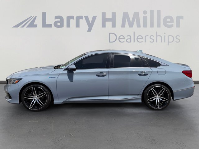 Used 2021 Honda Accord Touring image 2