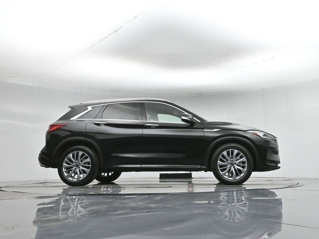 Used 2024 INFINITI QX50 Luxe image 10