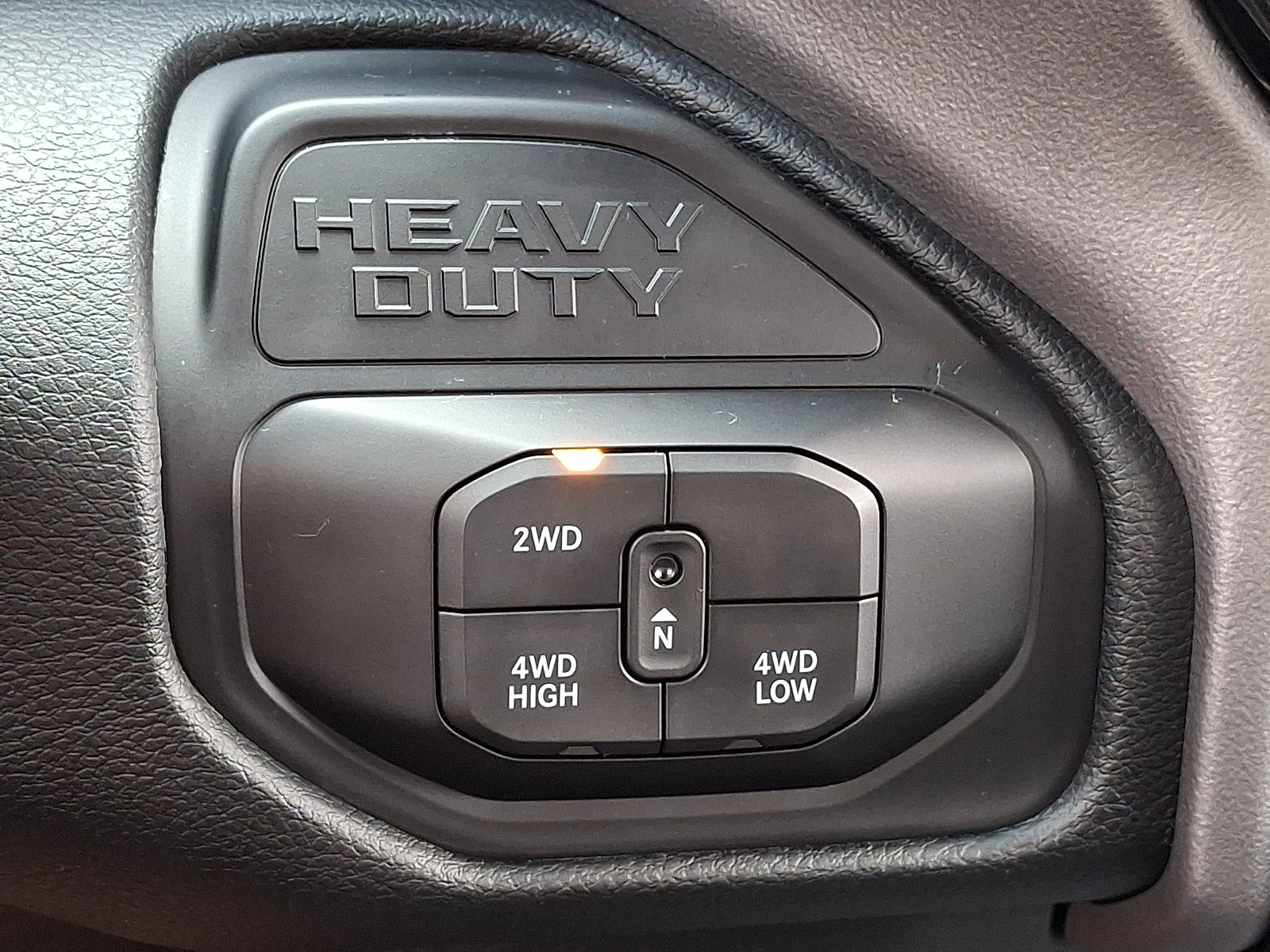 Used 2025 RAM 2500 Laramie w/ Night Edition AWD/4WD image 30