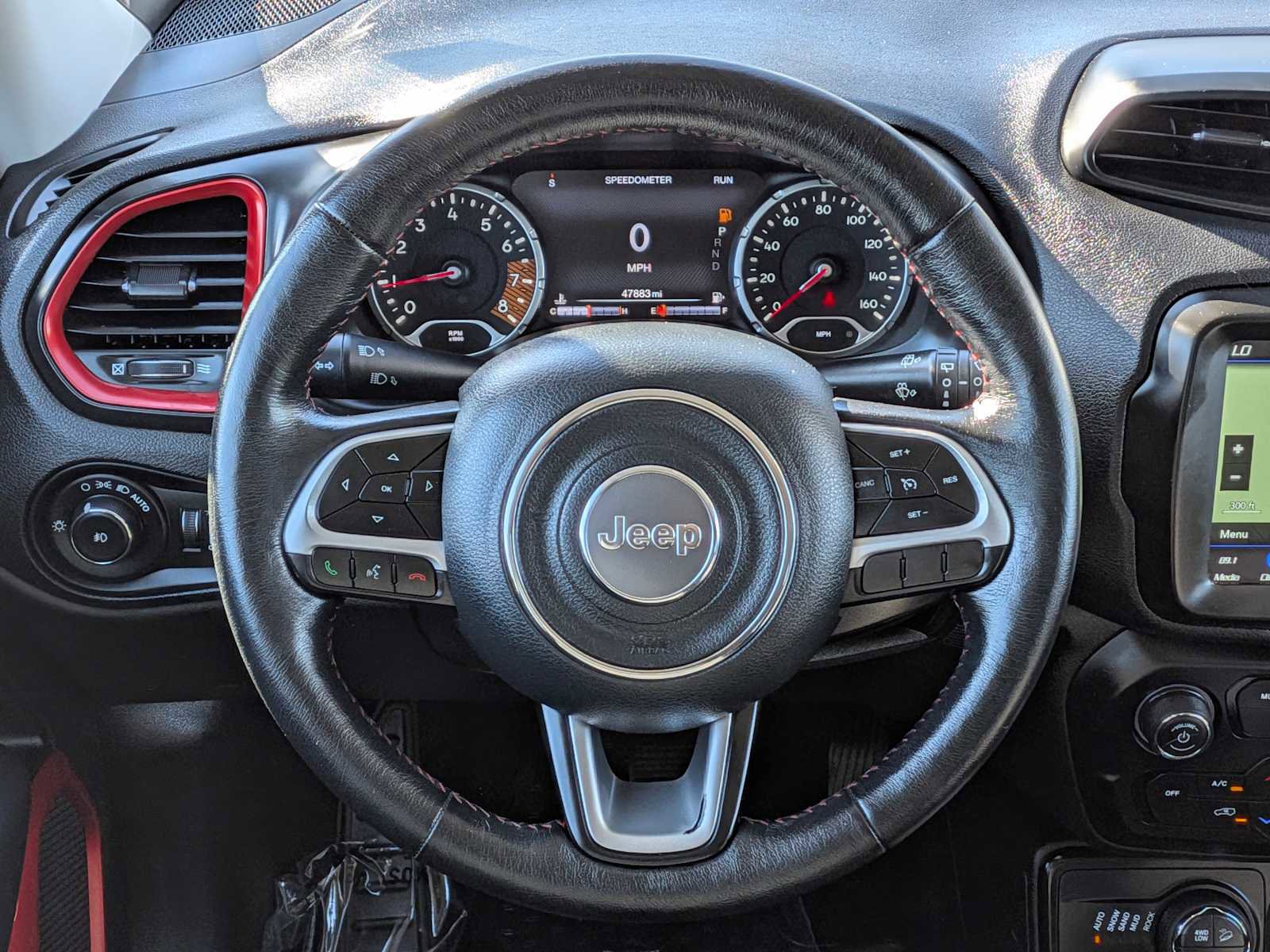 Used 2021 Jeep Renegade Trailhawk image 28