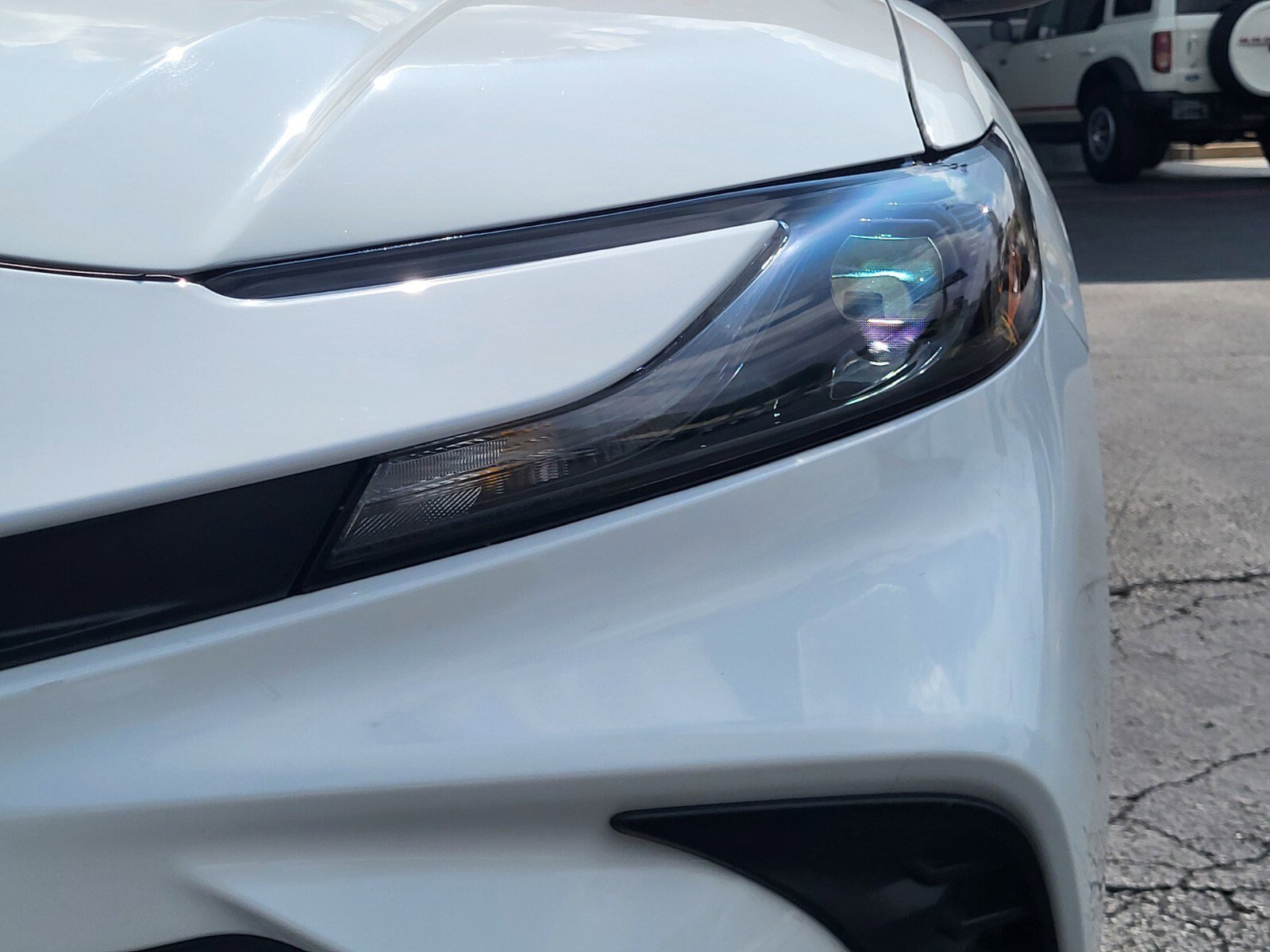 Used 2025 Toyota Camry SE FWD image 10