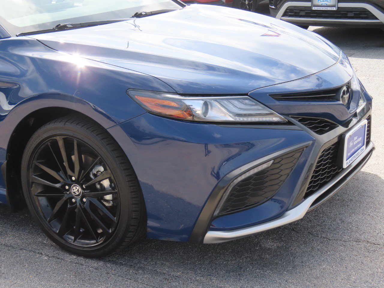 Used 2024 Toyota Camry XSE FWD image 5