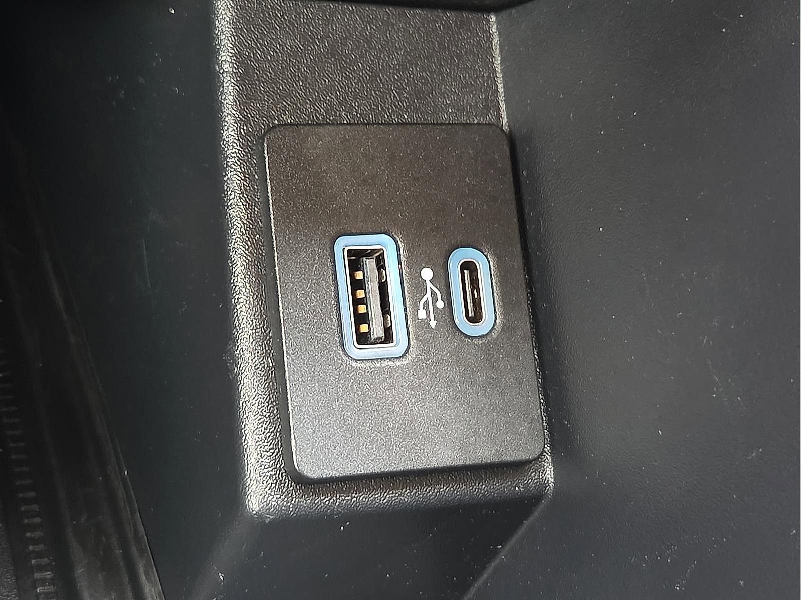 Certified 2022 Ford Edge SEL w/ Convenience Package image 17