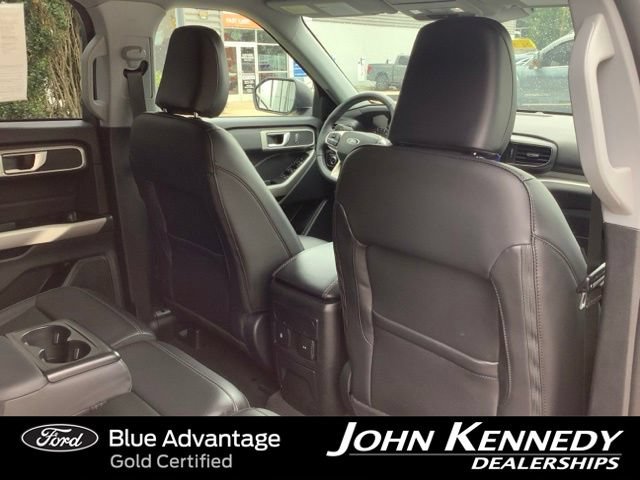 Certified 2023 Ford Explorer XLT w/ Equipment Group 202A AWD/4WD image 25