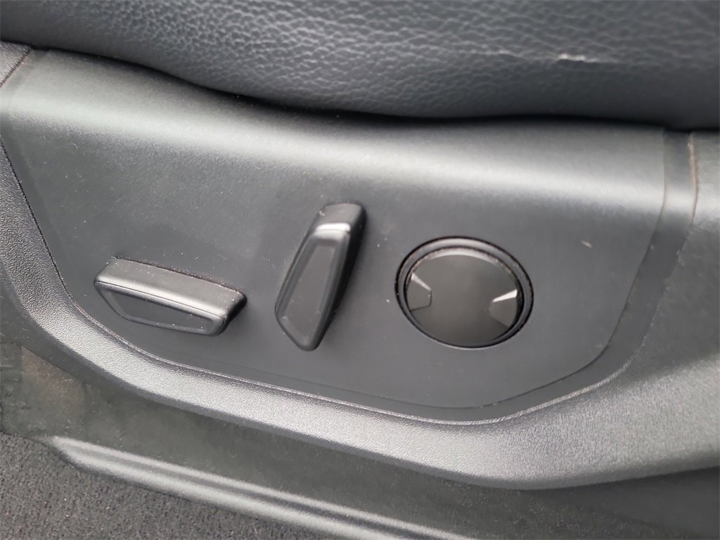 Certified 2022 Ford F250 Lariat w/ Lariat Ultimate Package image 18