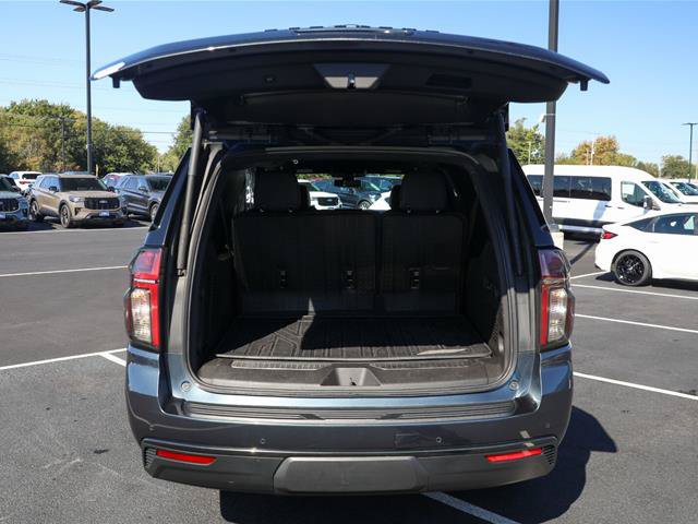 Used 2021 Chevrolet Suburban Z71 w/ Z71 Off-Road Package AWD/4WD image 14