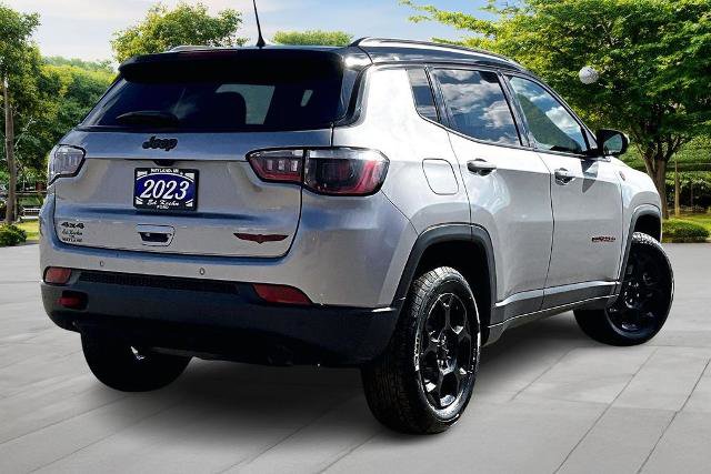 Used 2023 Jeep Compass Trailhawk AWD/4WD image 12