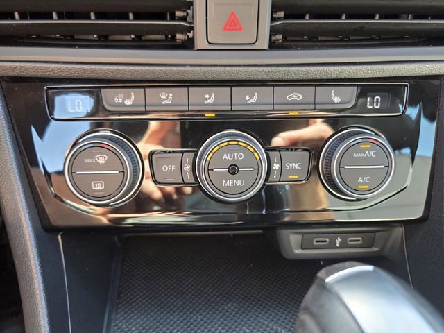 Used 2021 Volkswagen Jetta R-Line image 27