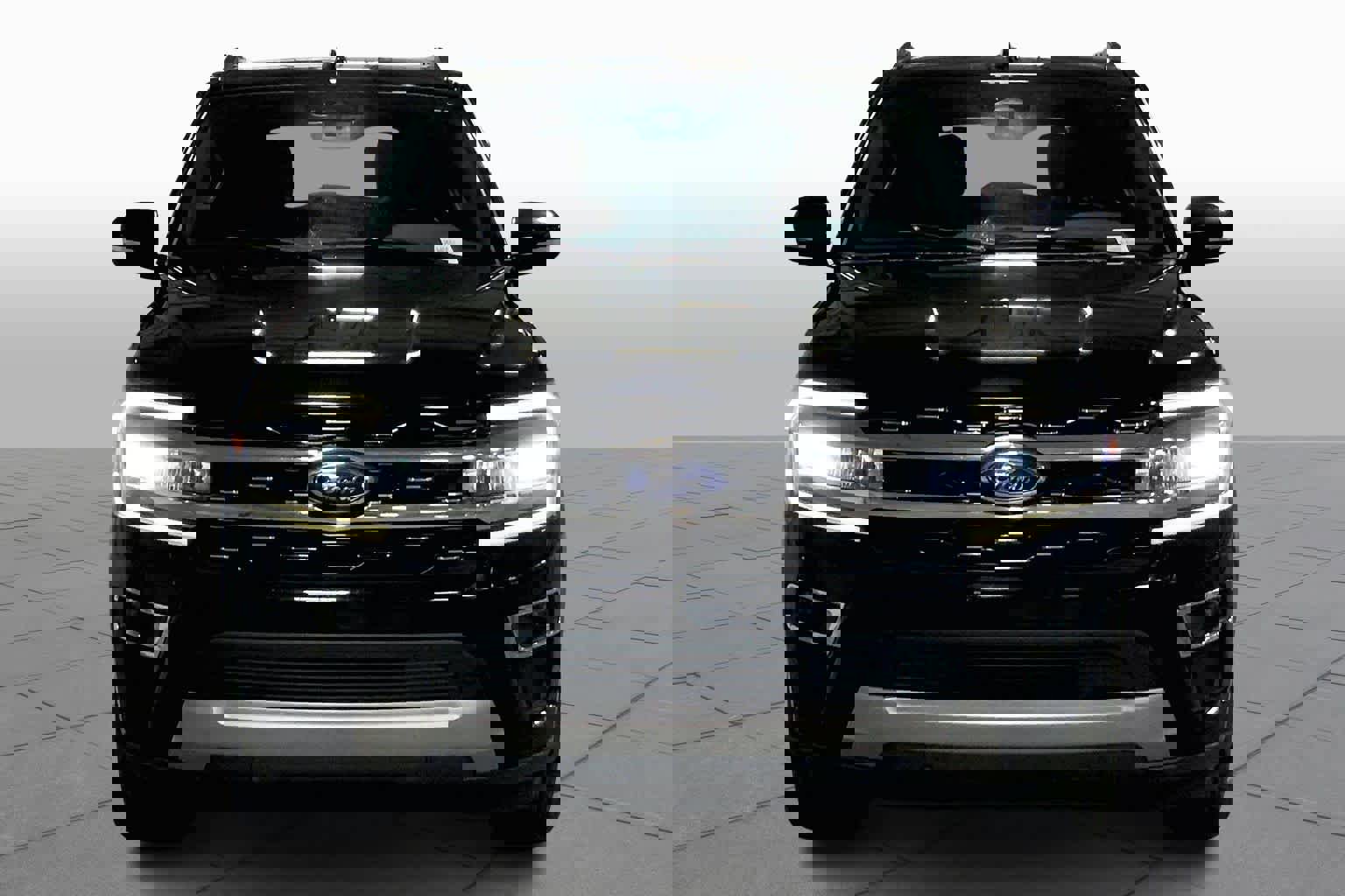 Certified 2023 Ford Expedition Limited image 3