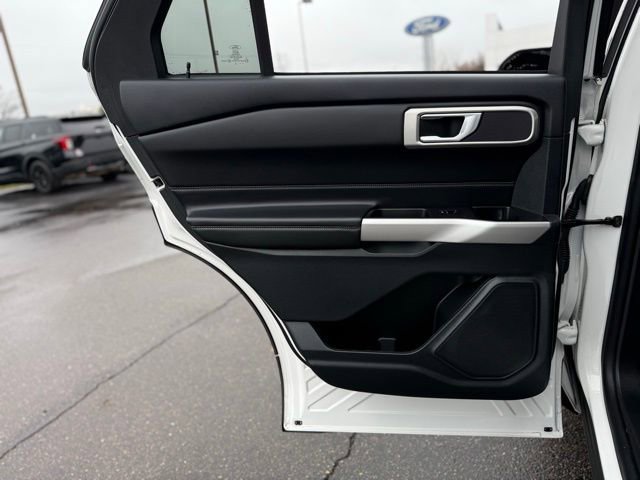Certified 2024 Ford Explorer XLT image 15