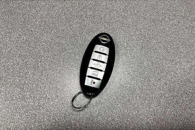 Used 2022 Nissan Rogue Sport SV w/ Technology Package image 16