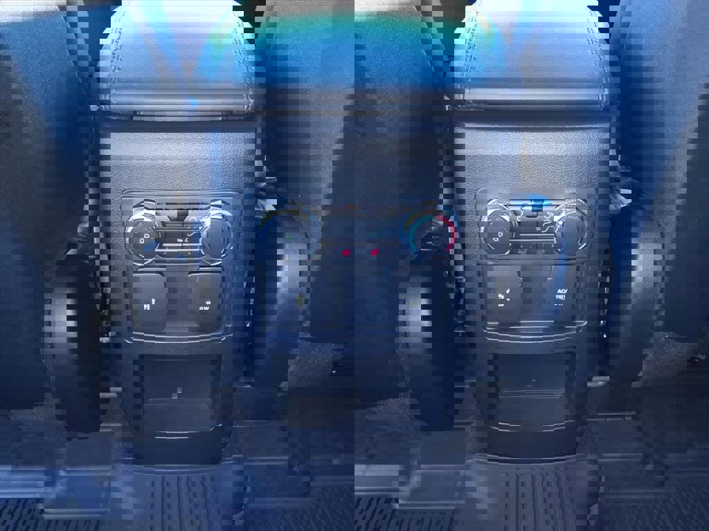 Certified 2020 Ford Explorer Platinum w/ Premium Technology Package image 8