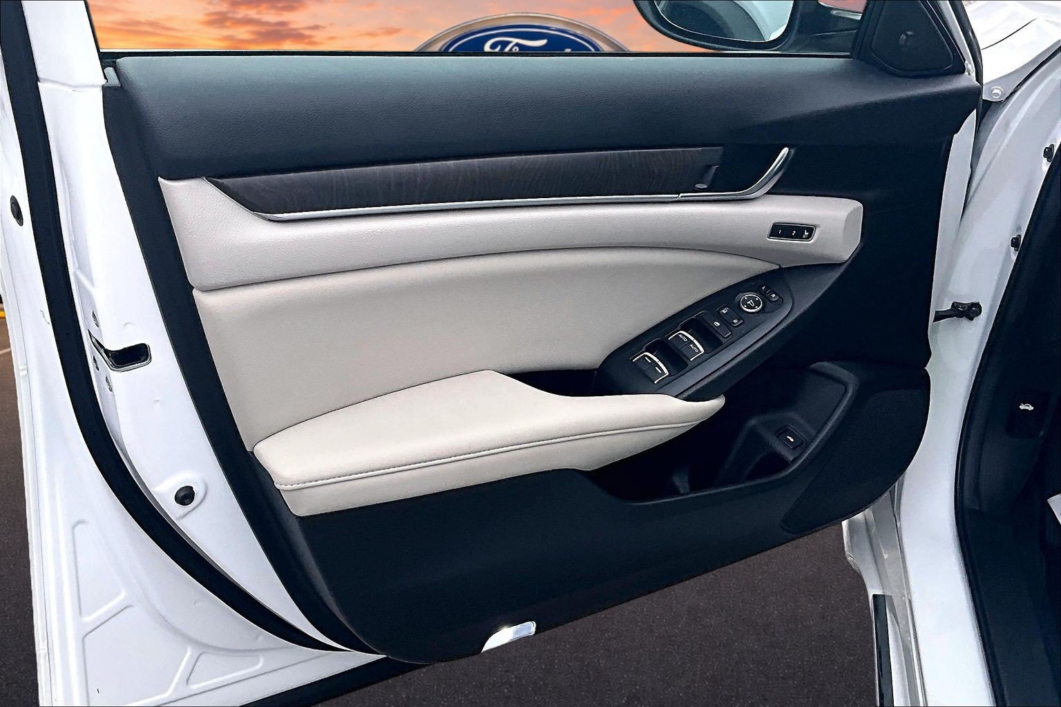 Used 2021 Honda Accord Touring image 23