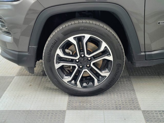 Used 2023 Jeep Compass Limited AWD/4WD image 13