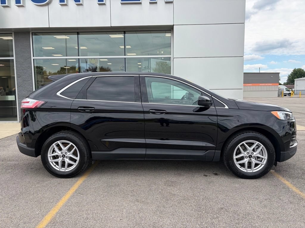 Certified 2023 Ford Edge SEL w/ Convenience Package AWD/4WD image 9