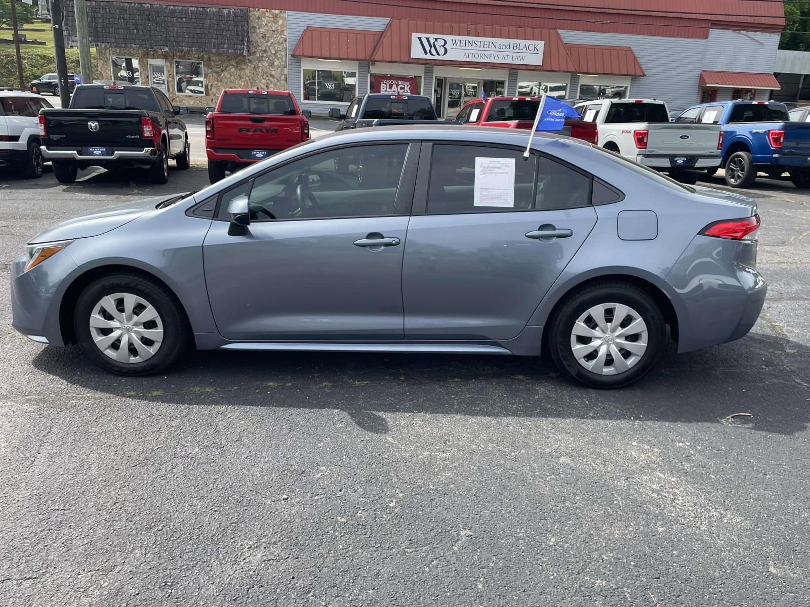Used 2022 Toyota Corolla L FWD image 7