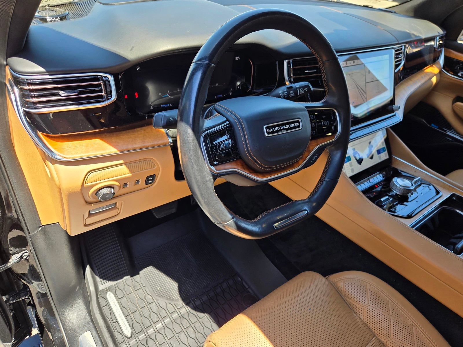 Used 2022 Jeep Grand Wagoneer Series III w/ Rear Seat Video Group 1 AWD/4WD image 22