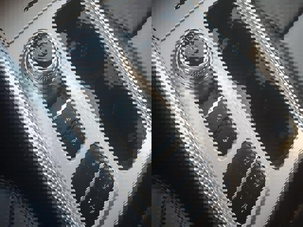 Certified 2023 Ford Explorer XLT w/ Equipment Group 202A image 30