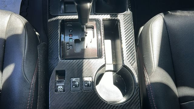 Used 2021 Toyota 4Runner TRD Off-Road Premium w/ Moonroof Package AWD/4WD image 22