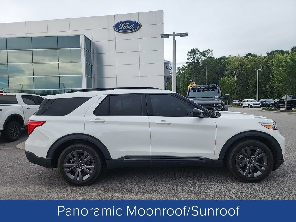 Certified 2024 Ford Explorer XLT w/ Equipment Group 202A RWD image 5