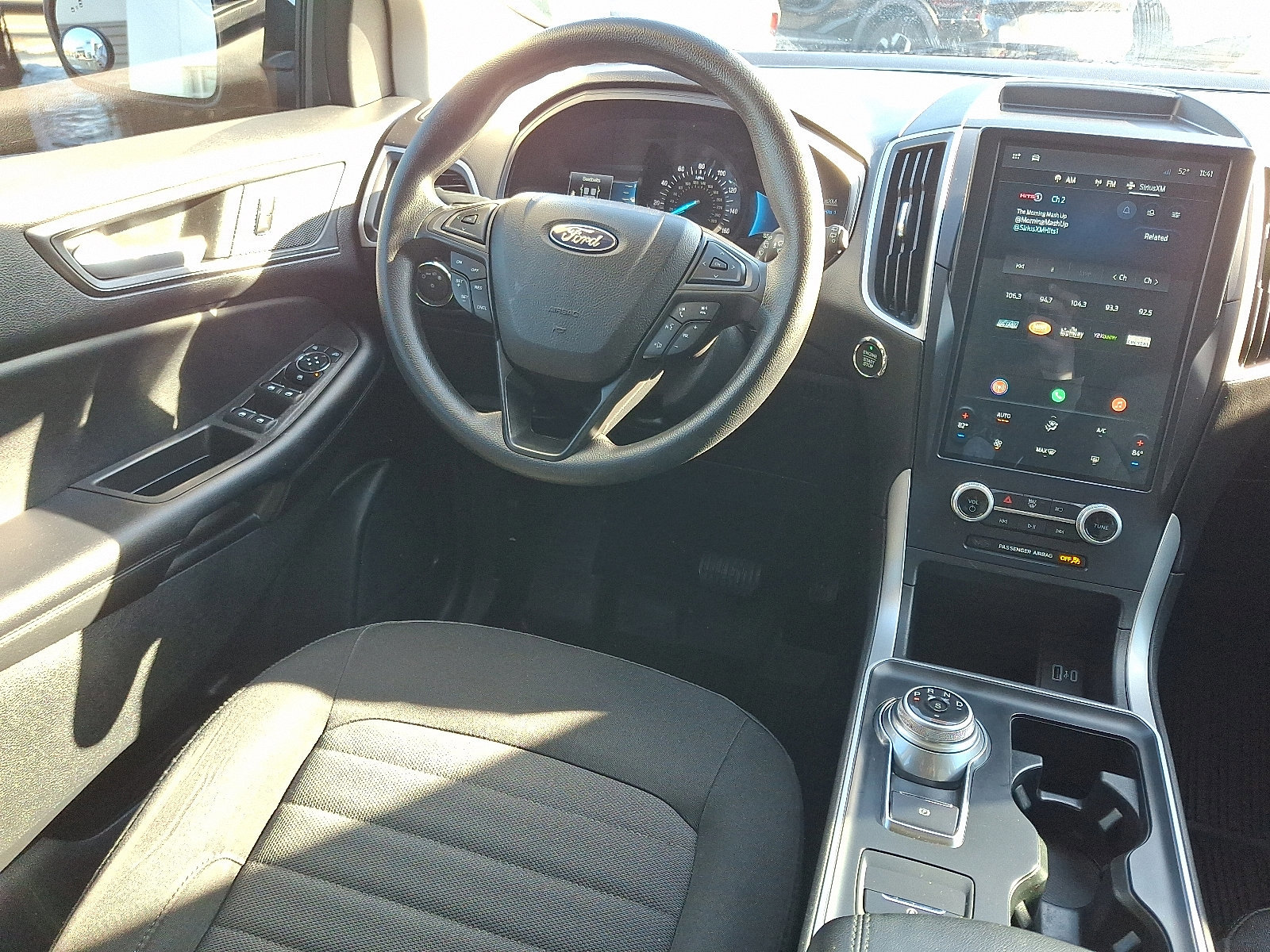 Certified 2022 Ford Edge SE w/ Black Appearance Package image 14