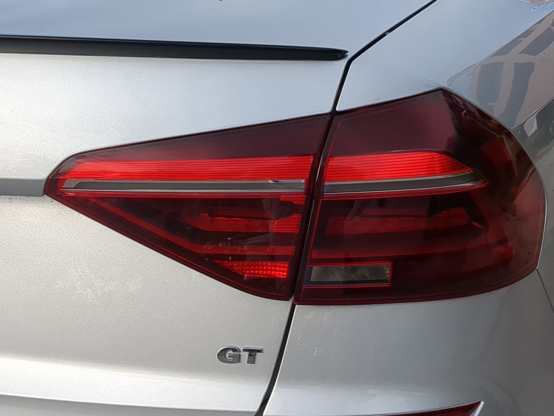 Used 2018 Volkswagen Passat GT image 37