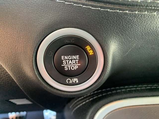 Used 2022 Dodge Challenger R/T w/ Plus Package image 30