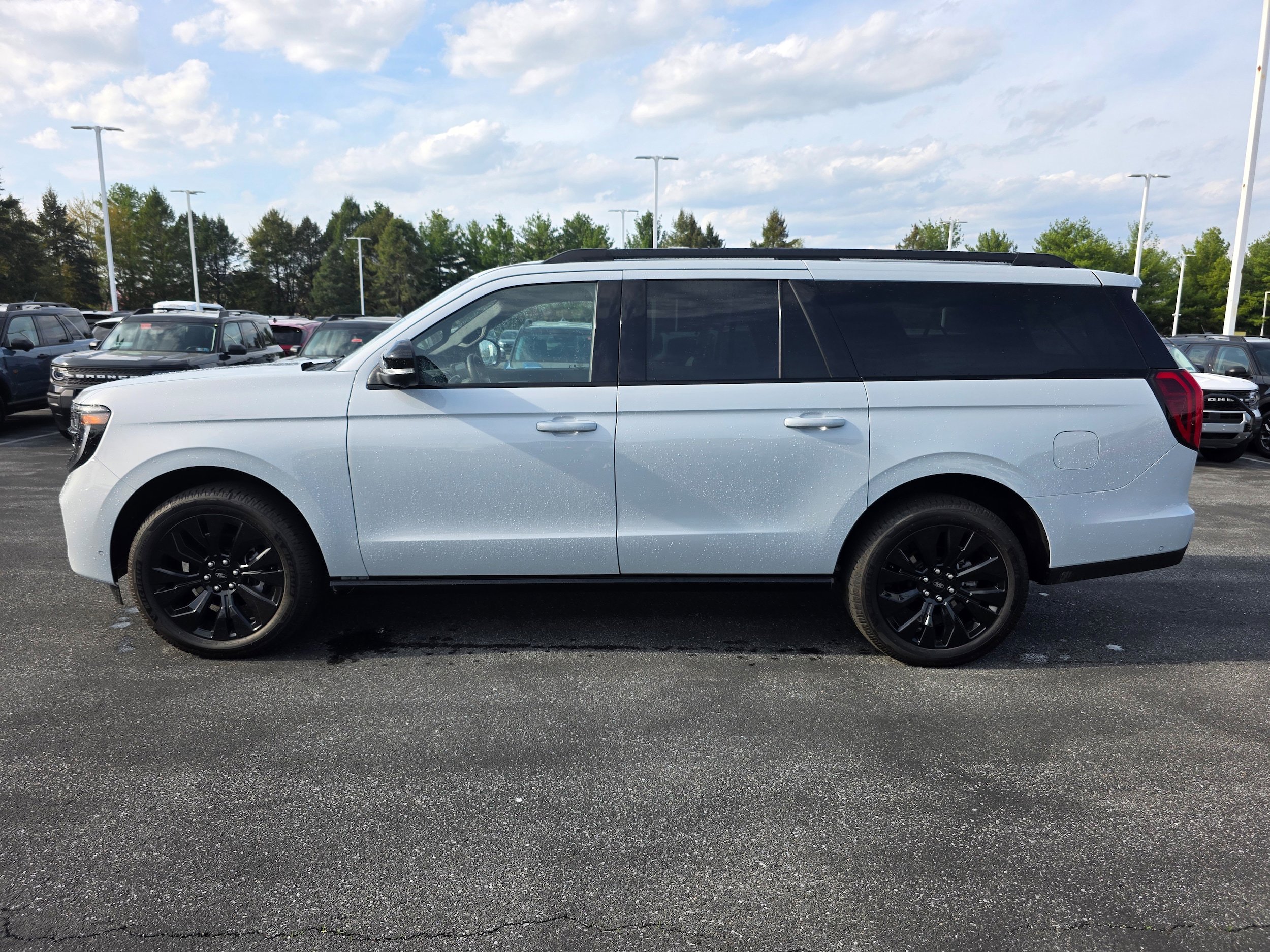 Certified 2025 Ford Expedition Max Platinum w/ Stealth Appearance Package AWD/4WD video 2