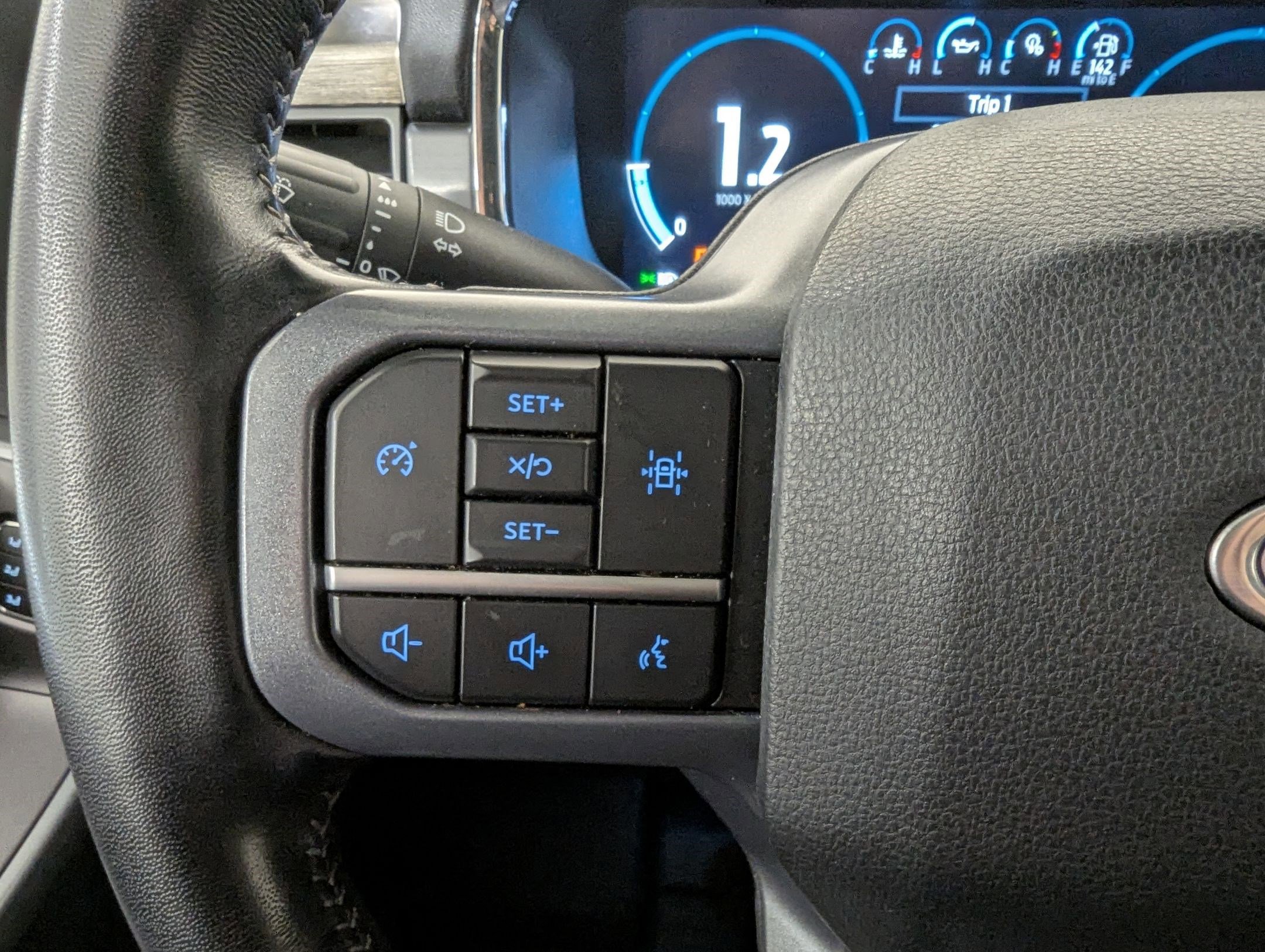 Certified 2023 Ford F150 Lariat w/ FX4 Off-Road Package image 25