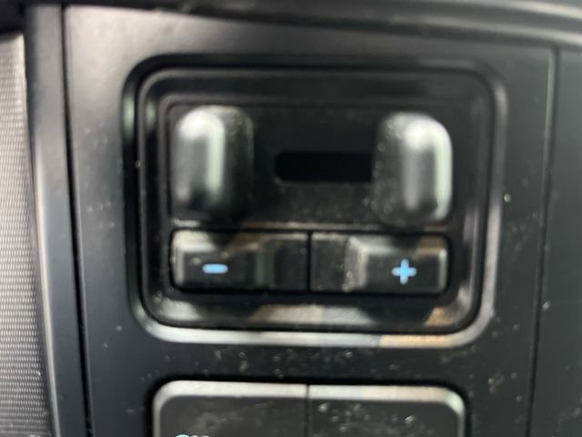 Certified 2023 Ford F150 Platinum w/ Equipment Group 701A High image 36